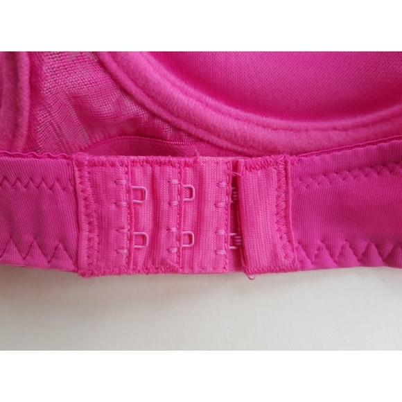 Frederick's of Hollywood Pink Lace Push-up Bra - Picture 10 of 13